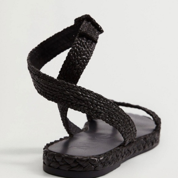 NWOB MANGO MNG BLACK Raffia braided sandals - Picture 4 of 5